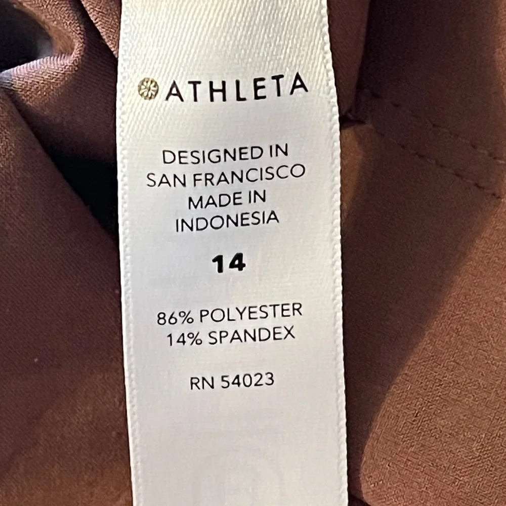 ATHLETA‎ Skyline II High Waisted Belted Shorts Brown (Hearth Rose) Size 14 - Picture 14 of 16
